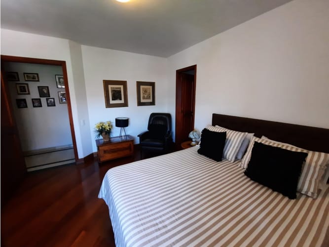 Apartamento de 3 alcobas en venta en Alejandría, Medellín, 253 m² · foto 16 de 21