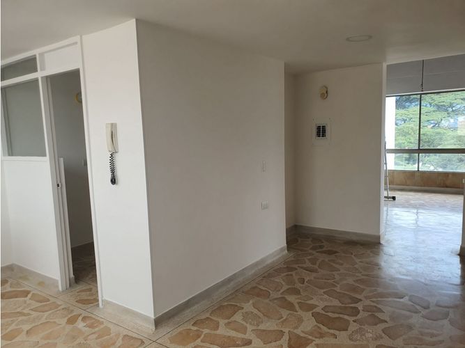 Apartamento de 3 alcobas en venta en Urbanización Las Cumbres, Medellín, 140 m² · foto 11 de 14