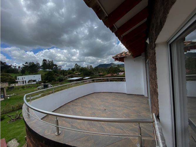 Casa de 4 alcobas en venta en El Carmen De Viboral, El Carmen de Viboral, 390 m² · foto 7 de 24