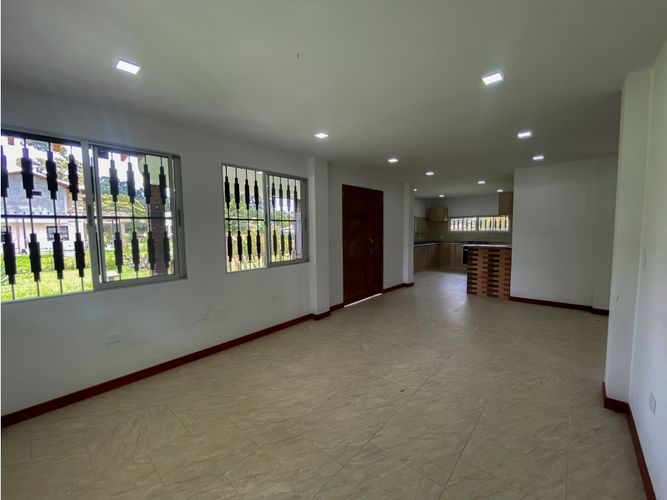 Casa de 4 alcobas en venta en El Carmen De Viboral, El Carmen de Viboral, 390 m² · foto 13 de 24