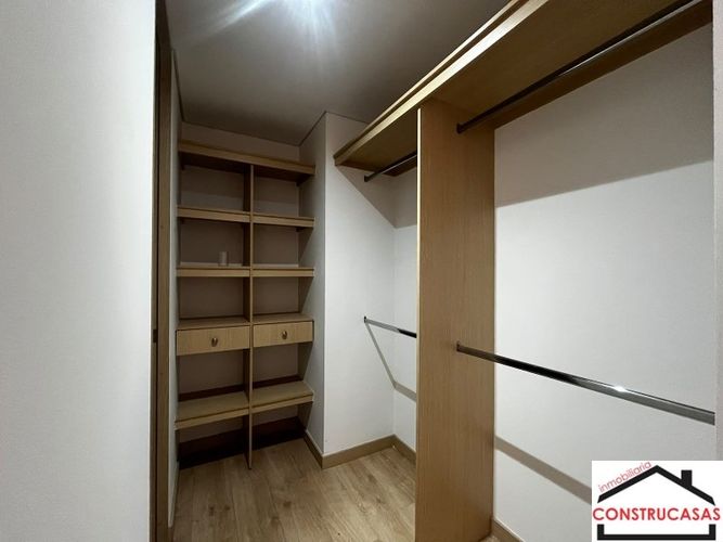 Apartamento de 3 alcobas en arriendo en Loma De San Jose, Sabaneta, 109 m² · foto 15 de 23