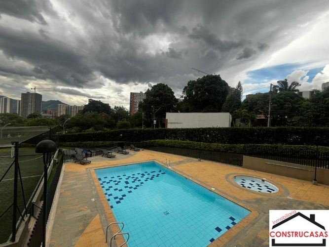 Apartamento de 3 alcobas en arriendo en Loma De San Jose, Sabaneta, 109 m² · foto 18 de 23