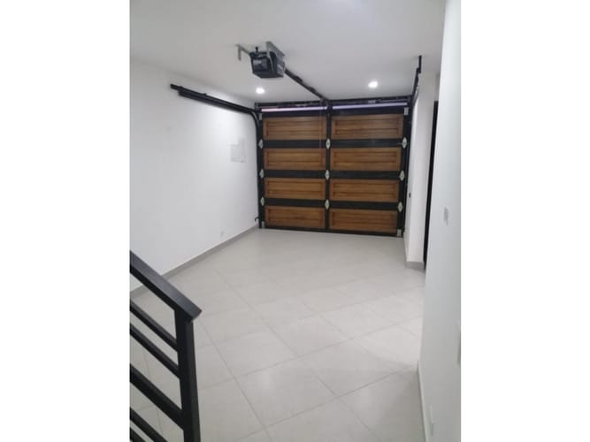 Casa de 4 alcobas en venta en Belchite, Rionegro, 81 m² · foto 2 de 5