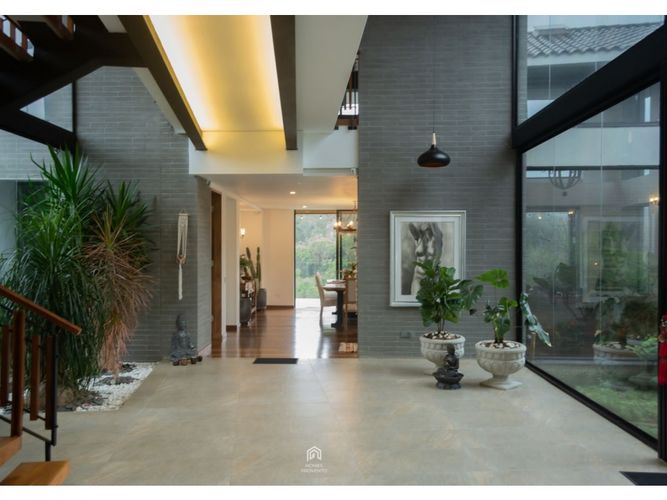 Casa de 5 alcobas en venta en Las Palmas, Envigado, 520 m² · foto 3 de 16