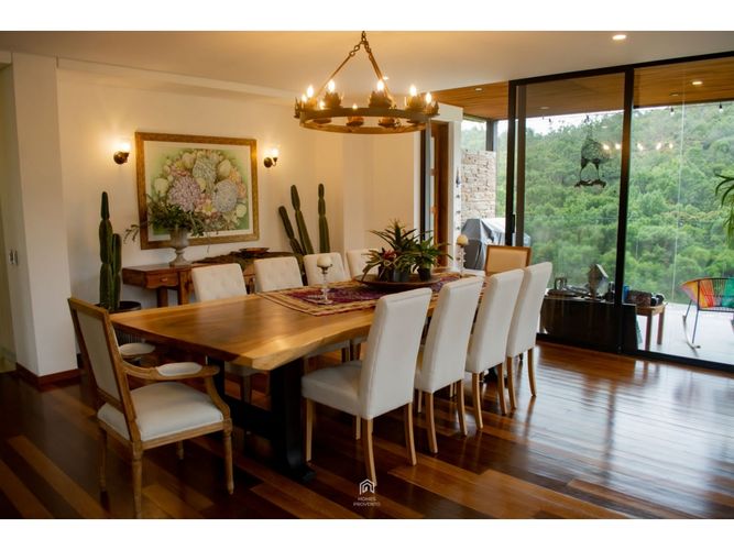 Casa de 5 alcobas en venta en Las Palmas, Envigado, 520 m² · foto 4 de 16