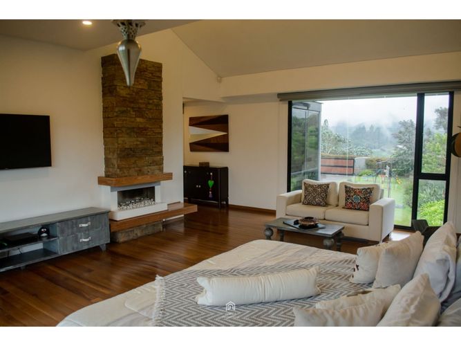 Casa de 5 alcobas en venta en Las Palmas, Envigado, 520 m² · foto 7 de 16