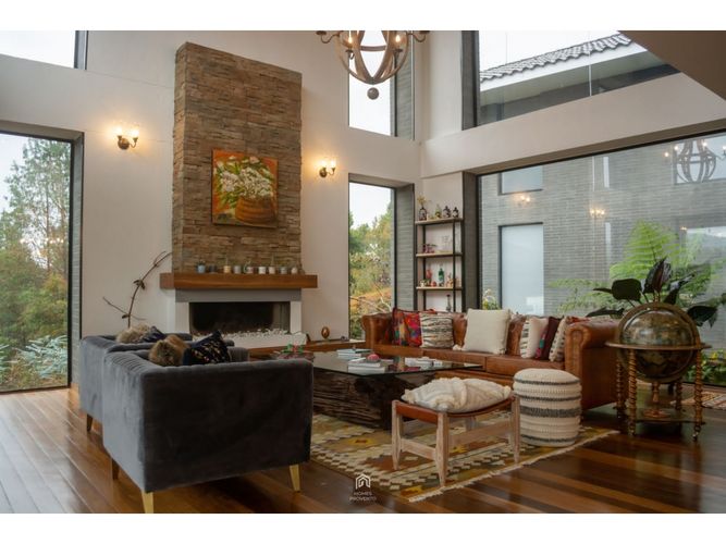 Casa de 5 alcobas en venta en Las Palmas, Envigado, 520 m² · foto 8 de 16