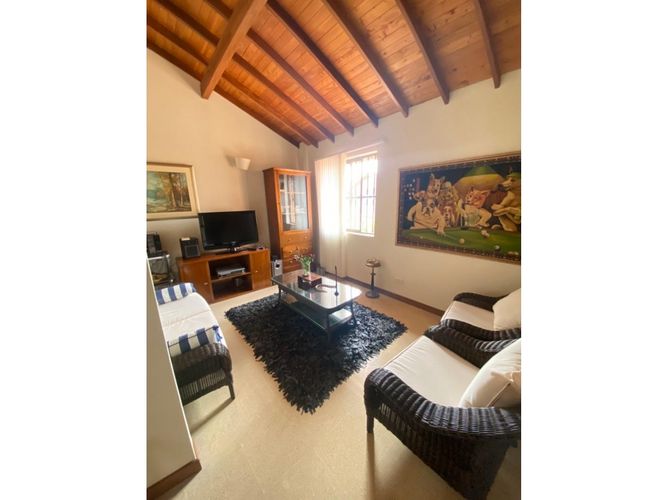 Casa de 3 alcobas en venta en Llano Grande, Rionegro, 167 m² · foto 2 de 24