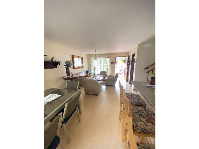 Casa de 3 alcobas en venta en Llano Grande, Rionegro, 167 m² · foto 3 de 24