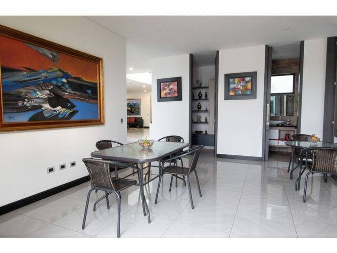 Casa de 5 alcobas en venta en Llano Grande, Rionegro, 730 m² · foto 16 de 24