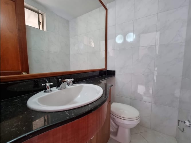 Casa de 3 alcobas en venta en El Chocho, Envigado, 282 m² · foto 8 de 18