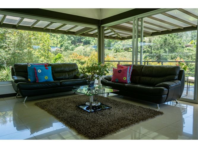 Casa de 5 alcobas en venta en El Tablazo, Rionegro, 560 m² · foto 6 de 24