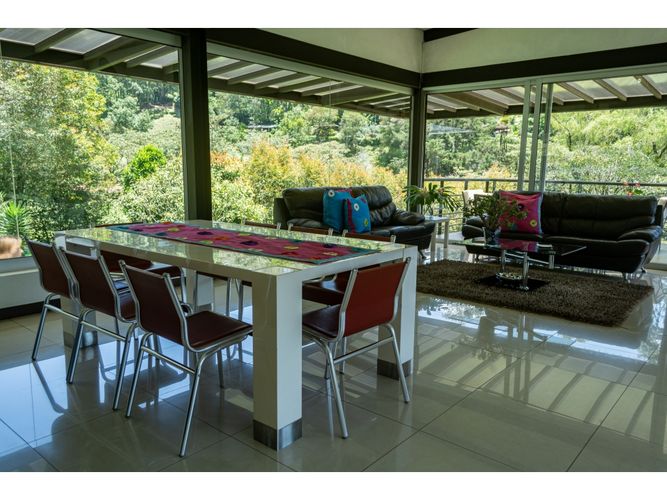 Casa de 5 alcobas en venta en El Tablazo, Rionegro, 560 m² · foto 17 de 24