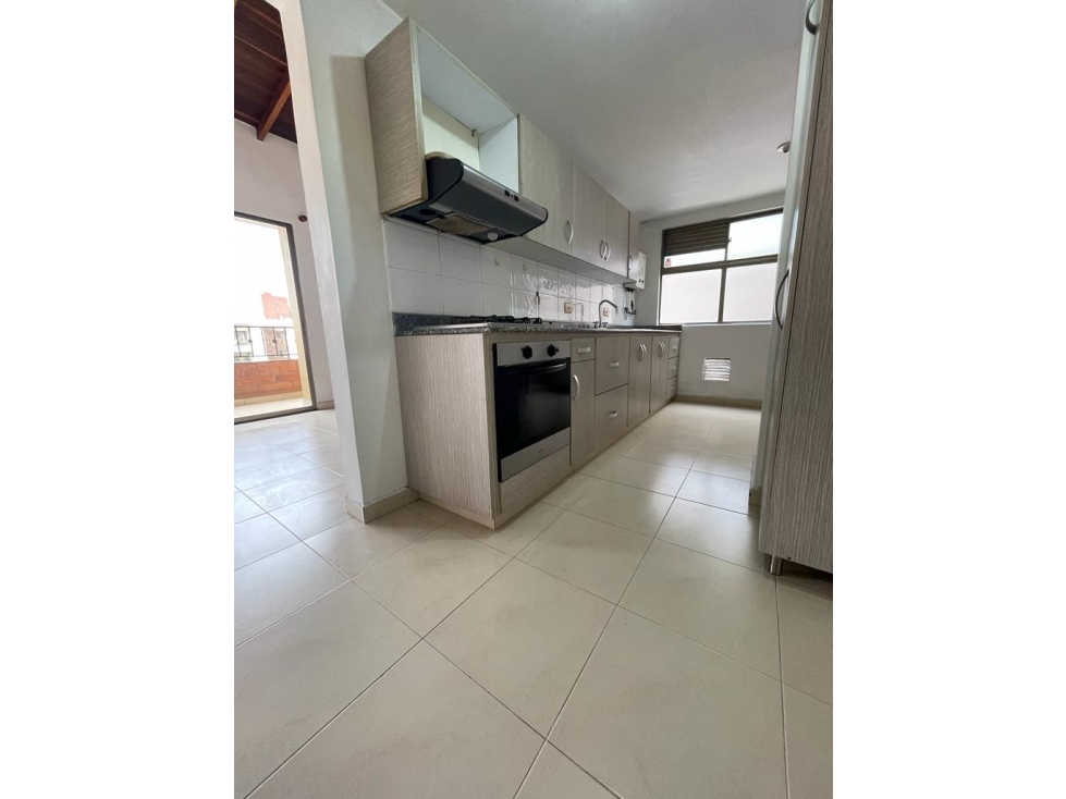Apartamento en venta en El Poblado, Medellín · foto 2 de 12