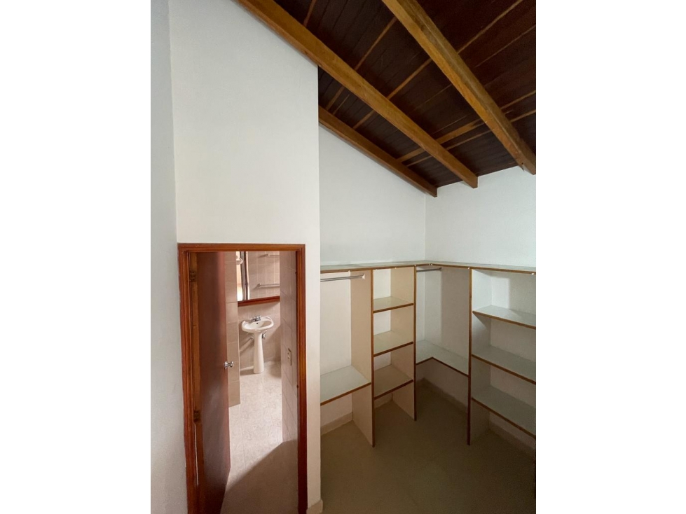 Apartamento en venta en El Poblado, Medellín · foto 6 de 12