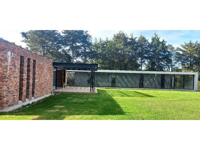 Casa de 4 alcobas en venta en Cabeceras De Llanogrande, Rionegro, 250 m² · foto 7 de 9