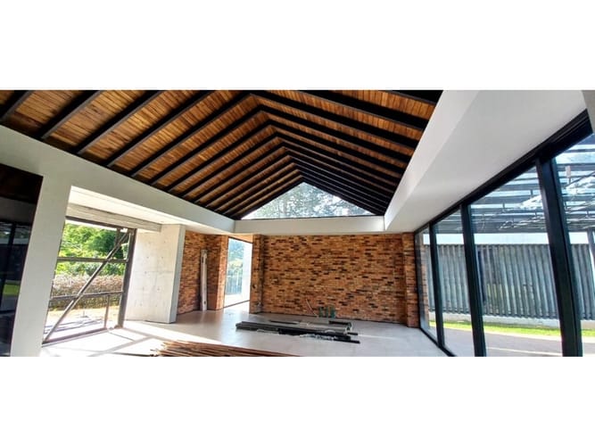 Casa de 4 alcobas en venta en Cabeceras De Llanogrande, Rionegro, 250 m² · foto 9 de 9