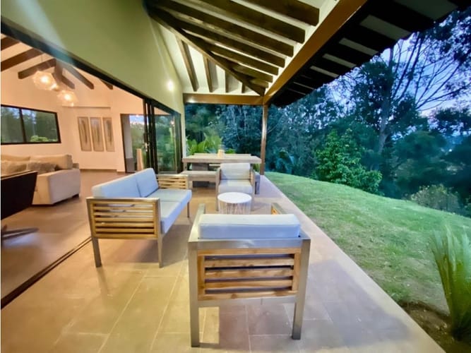 Casa de 4 alcobas en venta en El Carmen De Viboral, El Carmen de Viboral, 330 m² · foto 5 de 24