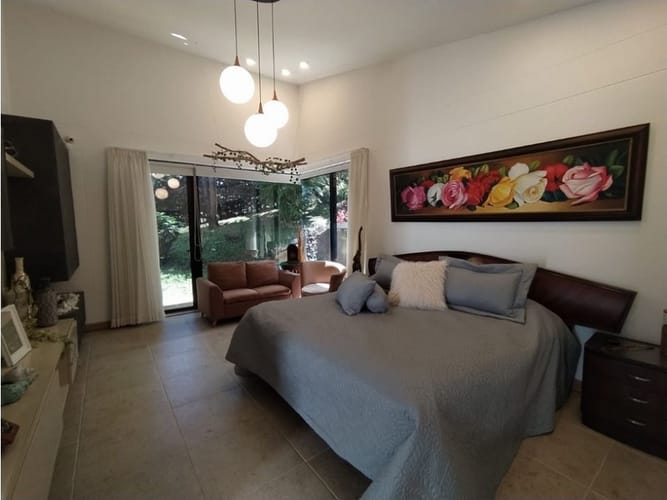 Casa de 4 alcobas en venta en Escobero, Envigado, 295 m² · foto 13 de 23