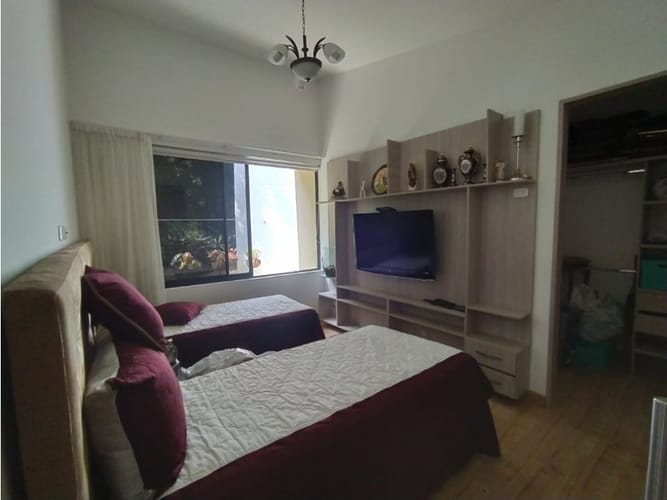 Casa de 4 alcobas en venta en Escobero, Envigado, 295 m² · foto 14 de 23