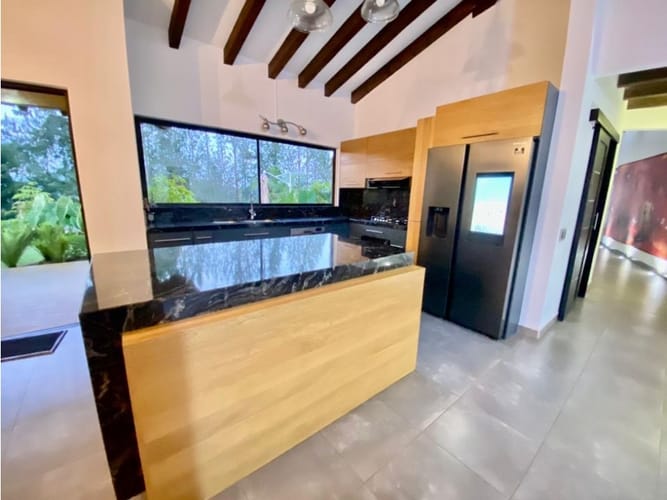 Casa de 4 alcobas en venta en El Carmen De Viboral, El Carmen de Viboral, 330 m² · foto 11 de 24