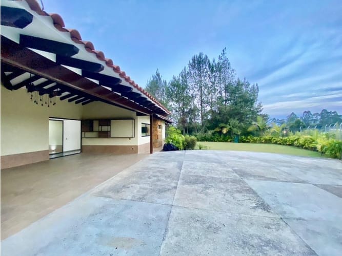 Casa de 4 alcobas en venta en El Carmen De Viboral, El Carmen de Viboral, 330 m² · foto 16 de 24