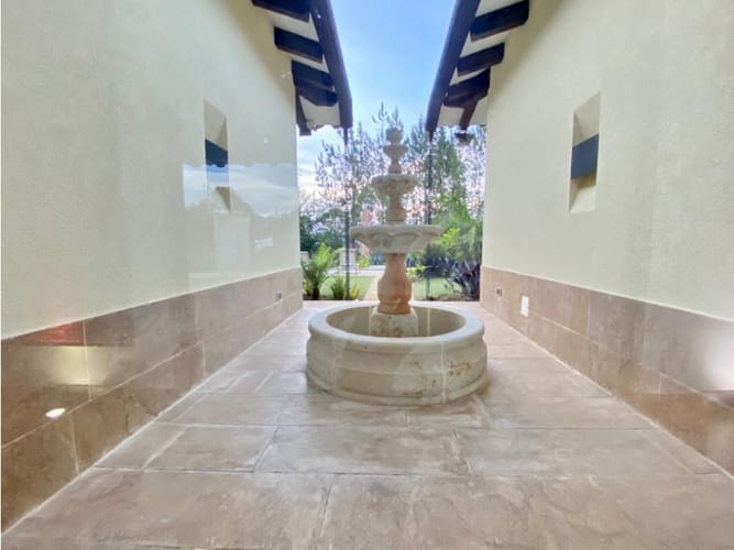 Casa de 4 alcobas en venta en El Carmen De Viboral, El Carmen de Viboral, 330 m² · foto 22 de 24