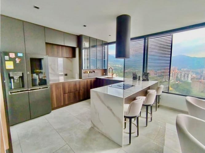 Apartamento de 4 alcobas en venta en Medellín, 270 m² · foto 16 de 16