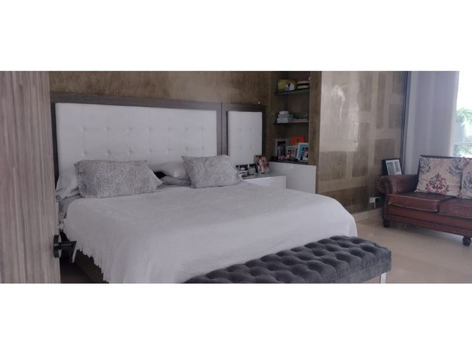 Casa de 4 alcobas en venta en Altos Del Poblado, Medellín, 680 m² · foto 7 de 24
