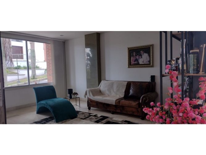 Casa de 4 alcobas en venta en Altos Del Poblado, Medellín, 680 m² · foto 10 de 24