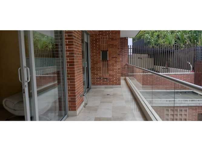 Casa de 4 alcobas en venta en Altos Del Poblado, Medellín, 680 m² · foto 14 de 24