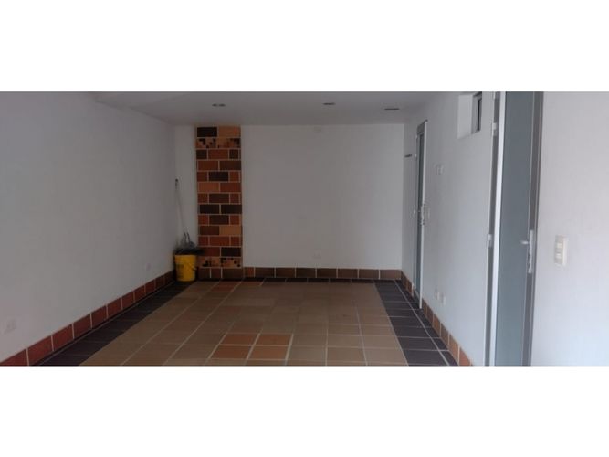 Casa de 4 alcobas en venta en Altos Del Poblado, Medellín, 680 m² · foto 17 de 24