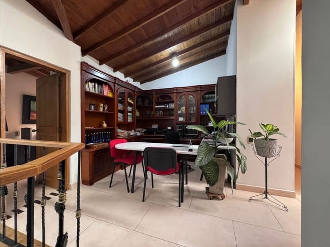 Casa de 3 alcobas en venta en San Bernardo, Medellín, 206 m² · foto 13 de 24