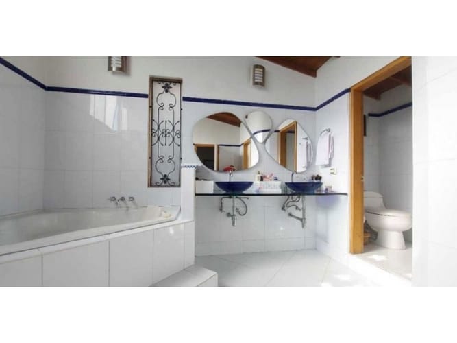 Casa de 3 alcobas en venta en San Bernardo, Medellín, 206 m² · foto 24 de 24