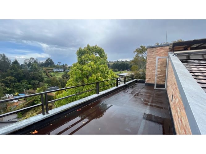 Casa de 4 alcobas en venta en Loma Del Indio, Medellín, 750 m² · foto 9 de 23
