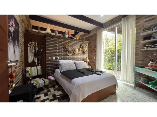 Casa de 4 alcobas en venta en Loma Del Indio, Medellín, 750 m² · foto 12 de 23