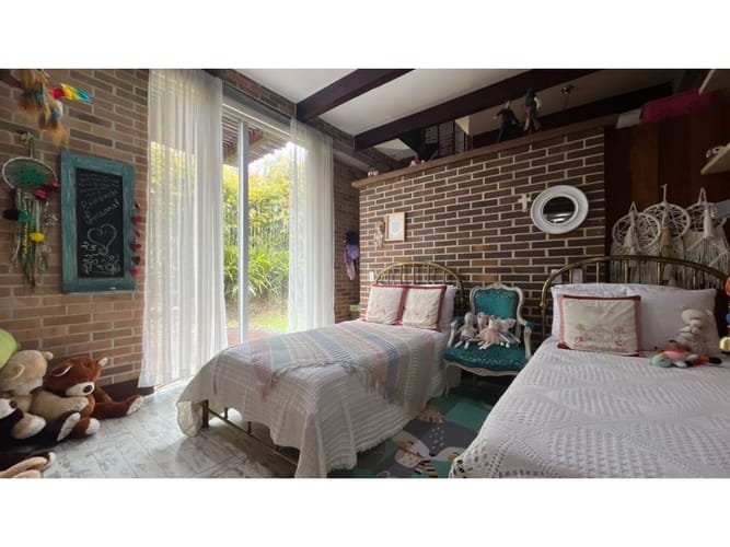 Casa de 4 alcobas en venta en Loma Del Indio, Medellín, 750 m² · foto 13 de 23