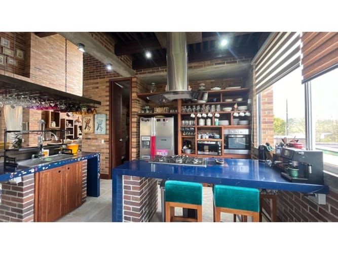 Casa de 4 alcobas en venta en Loma Del Indio, Medellín, 750 m² · foto 22 de 23