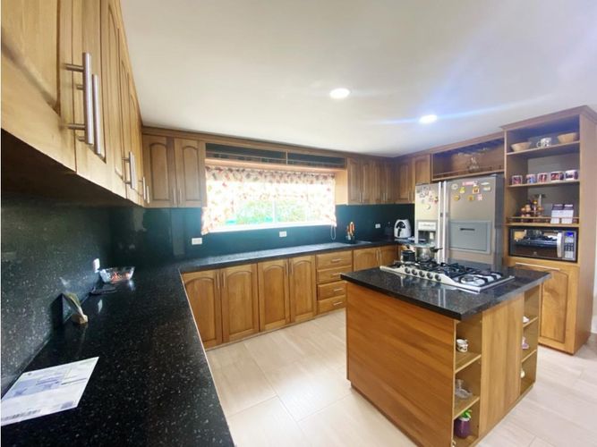 Casa de 5 alcobas en venta en Llano Grande, Rionegro, 620 m² · foto 13 de 24