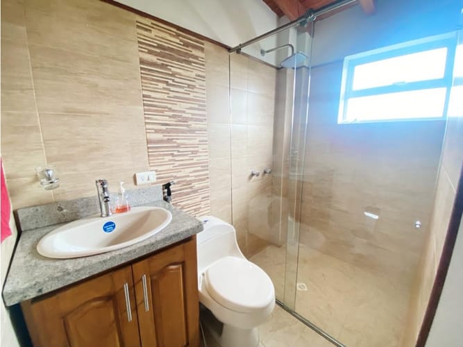 Casa de 5 alcobas en venta en Llano Grande, Rionegro, 620 m² · foto 15 de 24