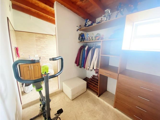 Casa de 5 alcobas en venta en Llano Grande, Rionegro, 620 m² · foto 21 de 24