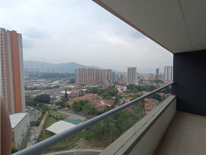 Apartamento en venta en La Candelaria, Medellín · foto 15 de 24