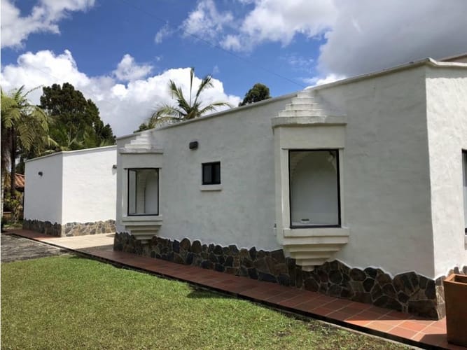 Casa de 4 alcobas en venta en Sajonia, Rionegro, 250 m² · foto 10 de 18