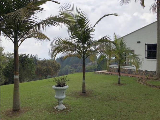 Casa de 4 alcobas en venta en Sajonia, Rionegro, 250 m² · foto 13 de 18