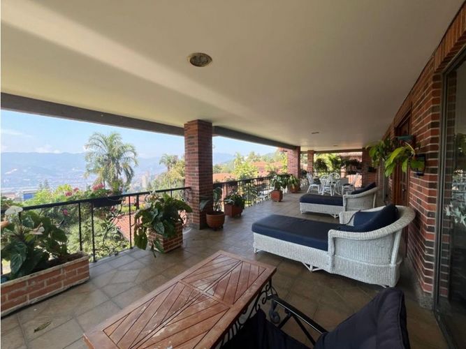 Casa de 4 alcobas en venta en Las Palmas, Medellín, 690 m² · foto 8 de 24