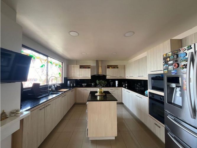 Casa de 4 alcobas en venta en Las Palmas, Medellín, 690 m² · foto 10 de 24
