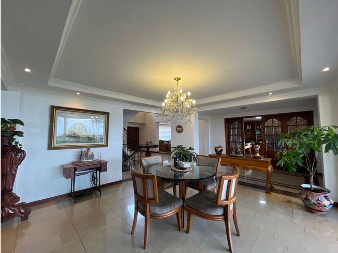 Casa de 4 alcobas en venta en Las Palmas, Medellín, 690 m² · foto 11 de 24