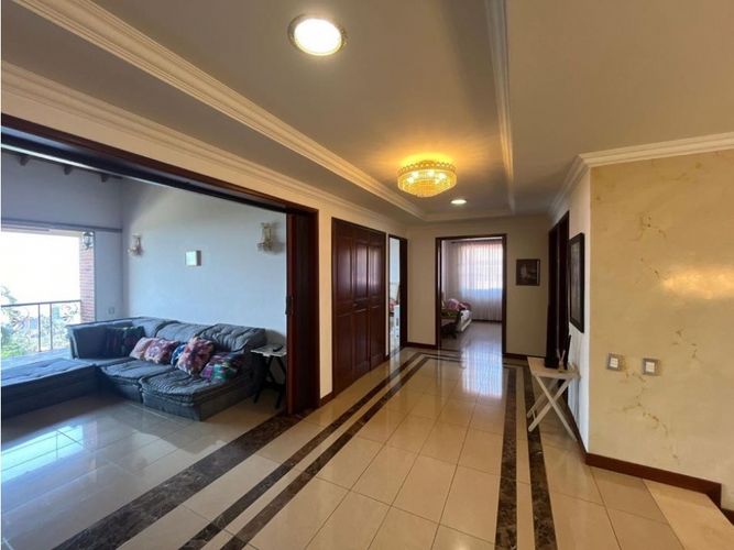 Casa de 4 alcobas en venta en Las Palmas, Medellín, 690 m² · foto 13 de 24