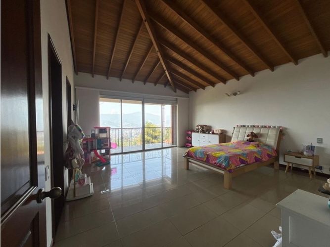 Casa de 4 alcobas en venta en Las Palmas, Medellín, 690 m² · foto 15 de 24