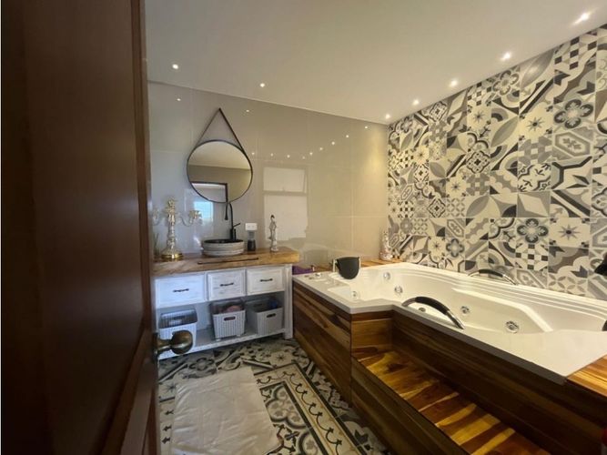 Casa de 4 alcobas en venta en Las Palmas, Medellín, 690 m² · foto 17 de 24